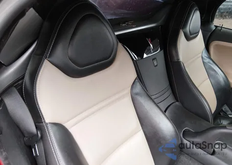 2009 Pontiac Solstice z USA, uszkodzony, nr VIN 1G2MN35B69Y107121